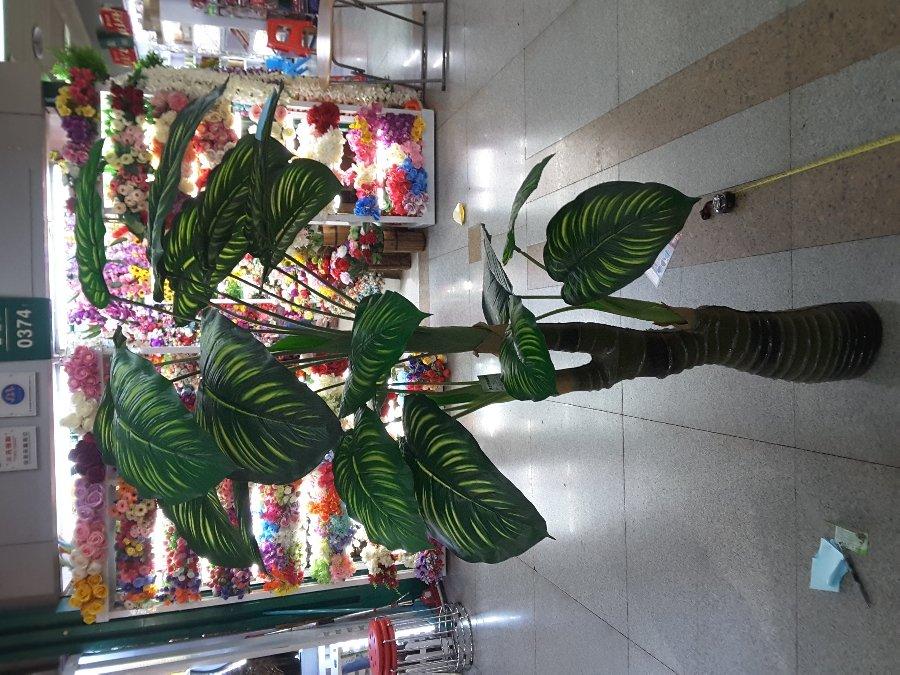 104 PLANTA ARTIFICIAL 160CM X22 HOJAS