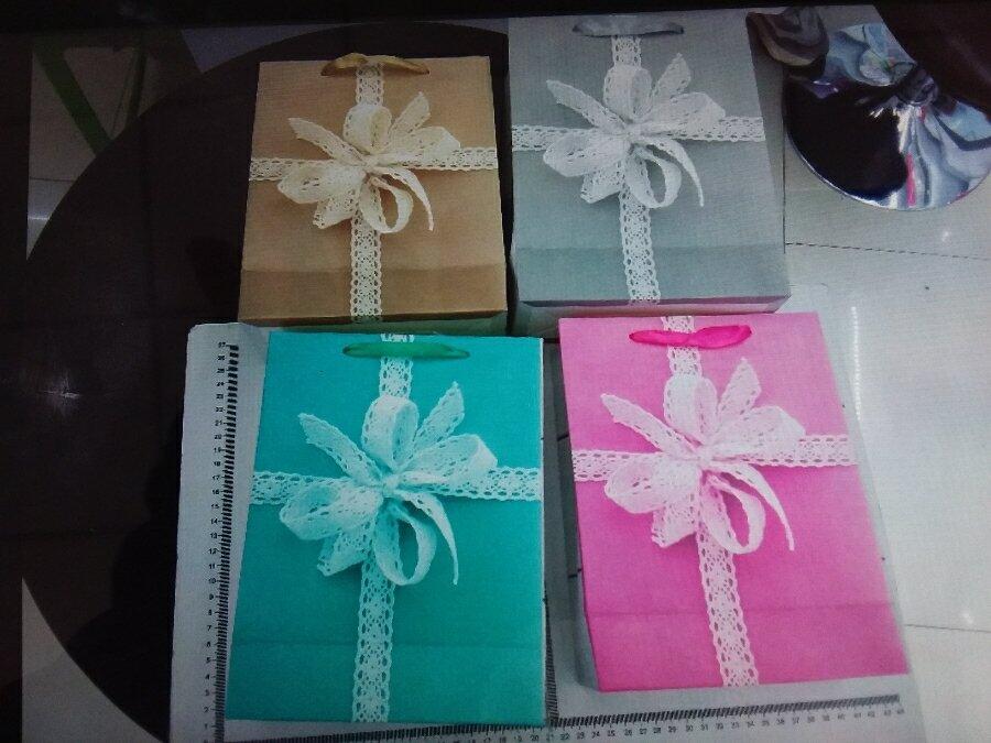GIFT BAG