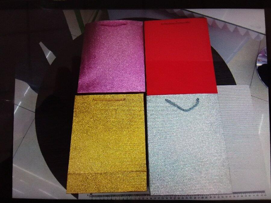 GIFT BAG