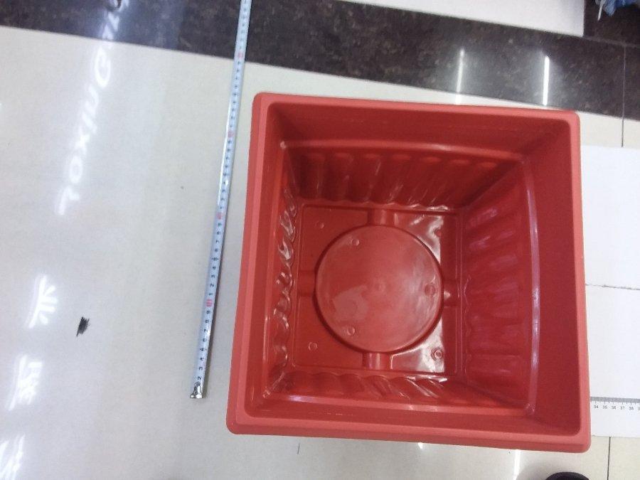 MACETA DE PLASTICO 27CM×27CM×20CM
