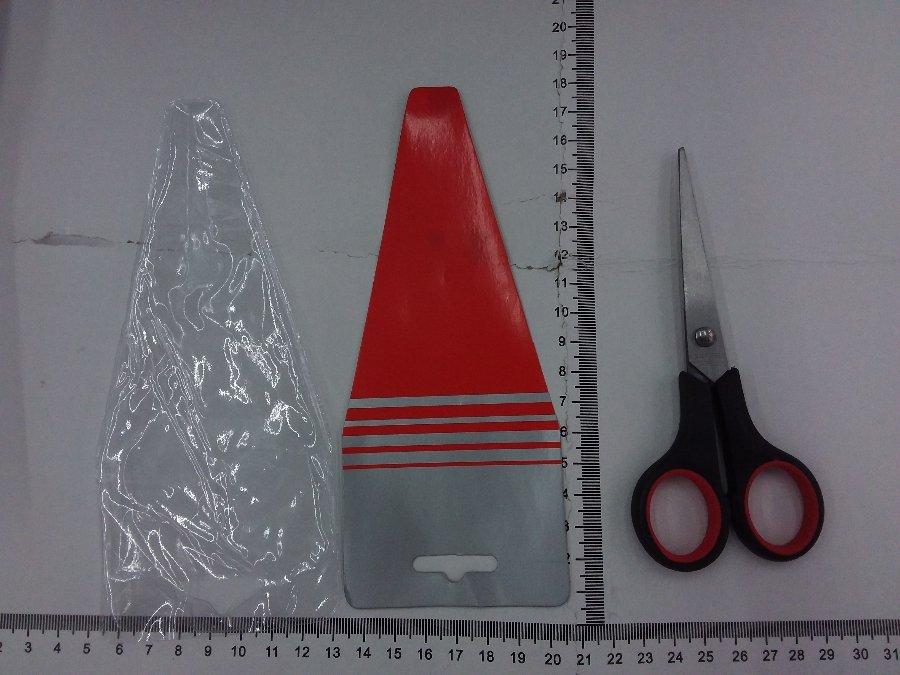 TIJERA 5.5 PULGADA MUNDIAL EN PVC BAG