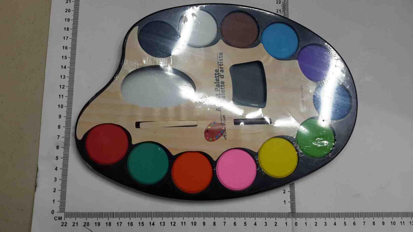 304 TEMPERAS EN PALETA 28.5CM X20CM X1CM