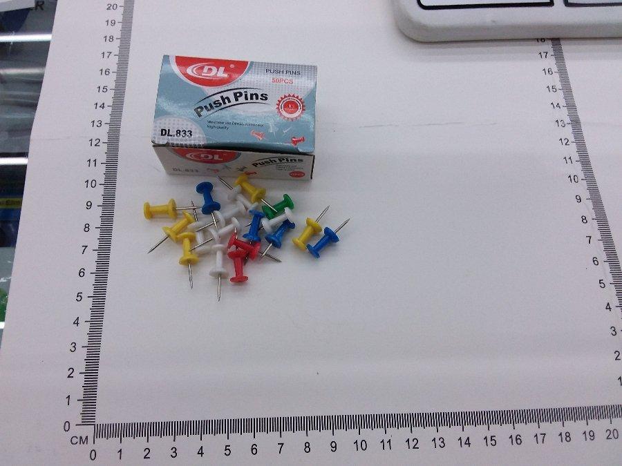 CHINCHES X 50PCS DL.833